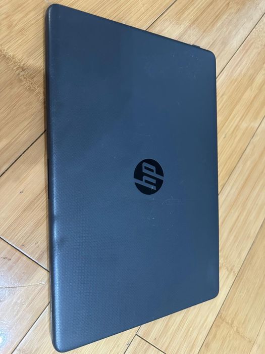 LAPTOP HP 15s | AMD RYZEN 5 | 8 GB RAM | SSD 256 GB stare excelenta