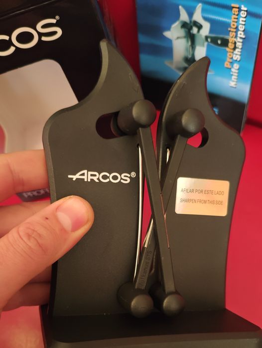 Професианално точило за ножове Arcos