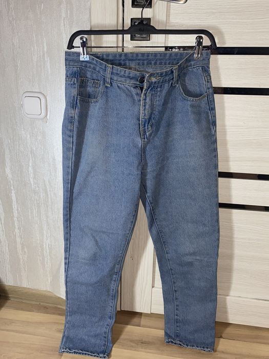 Продам джинсы по 1000
