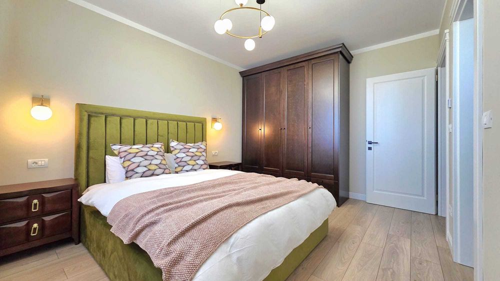 Apartament 3 camere de vanzare