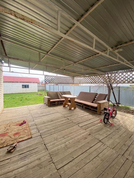 Продается дом с большим участком