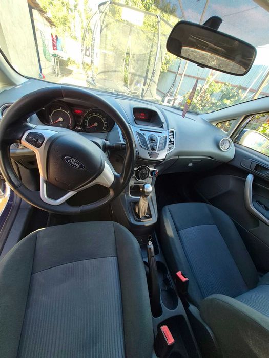Ford fiesta mașină