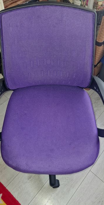 Vând scaun de birou