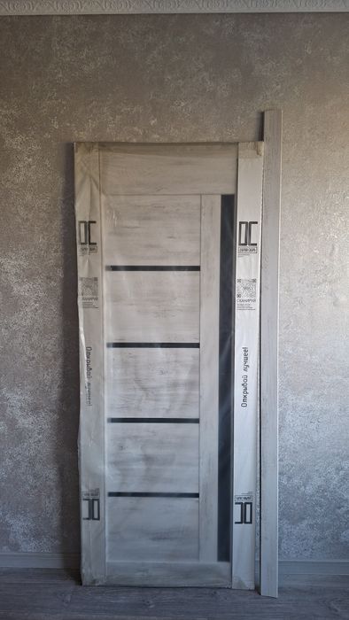 Продам дверь 2000/80 цвет альпийская ель