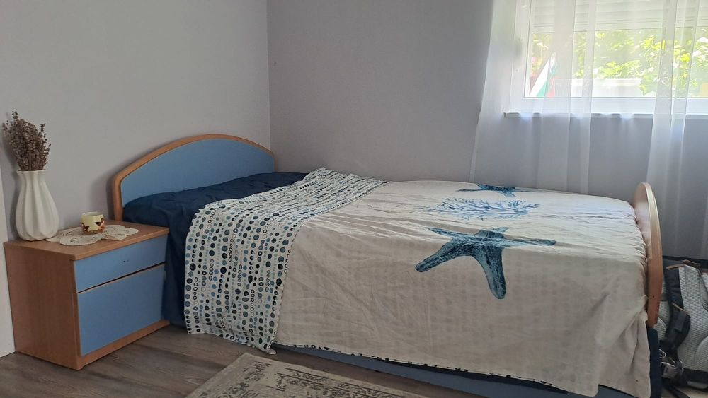 Детско легло с нощно шкафче