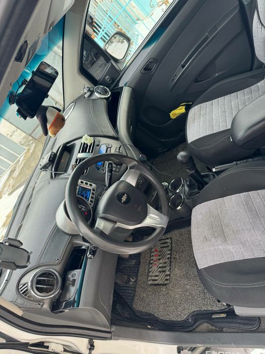 Продается автомобиль Spark