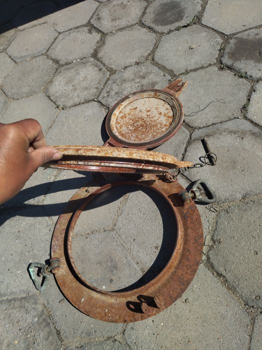 Продам люк железный