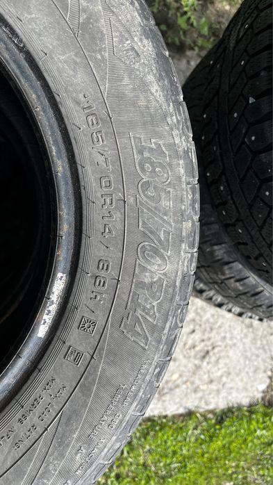 Продам летние покрышки