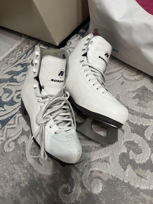 Коньки для фигурного катания