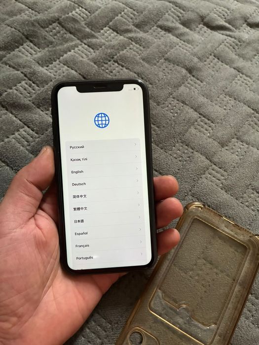 Продам Iphone 11 64