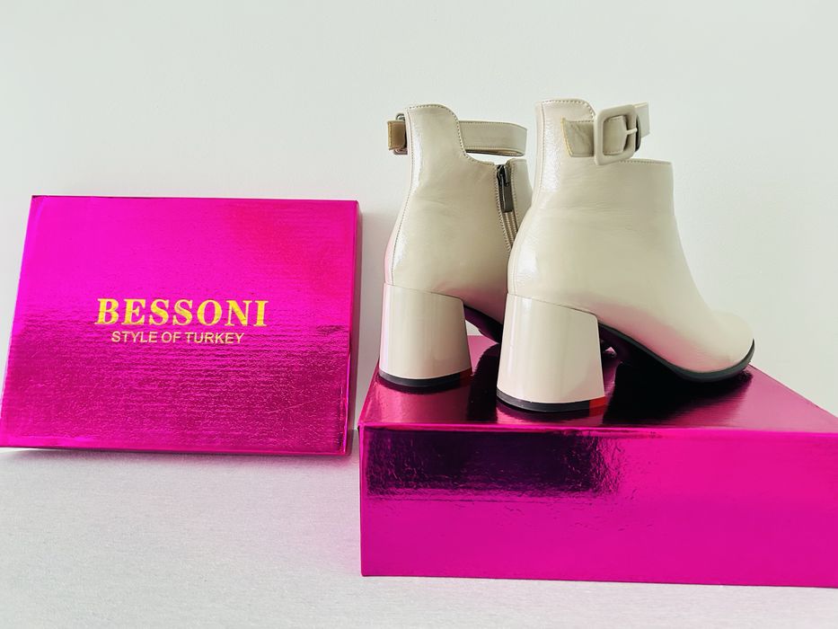 Модные сапоги 38 размер весна- осень