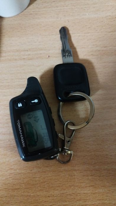 Продам Ауди 80 б4