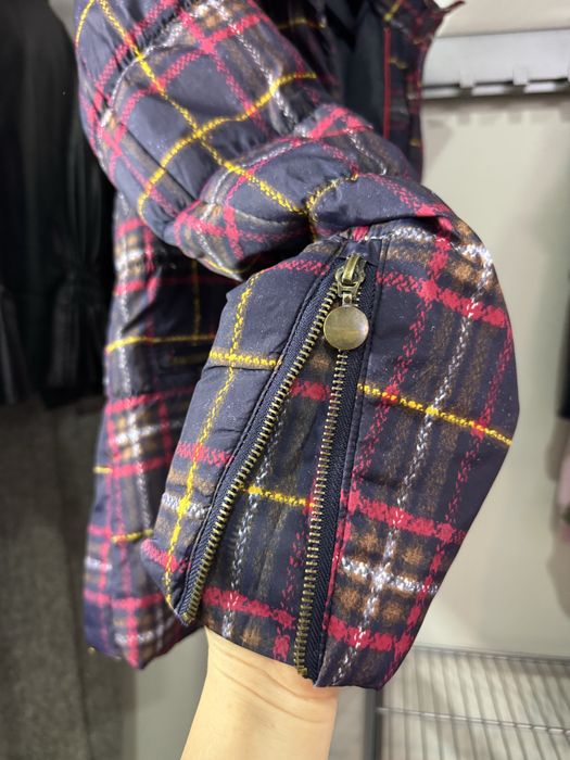 Продам куртку Colin’s