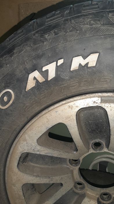 Продам колеса  с дисками  r15