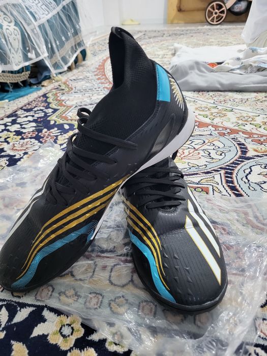 Кроссовки сороконожки