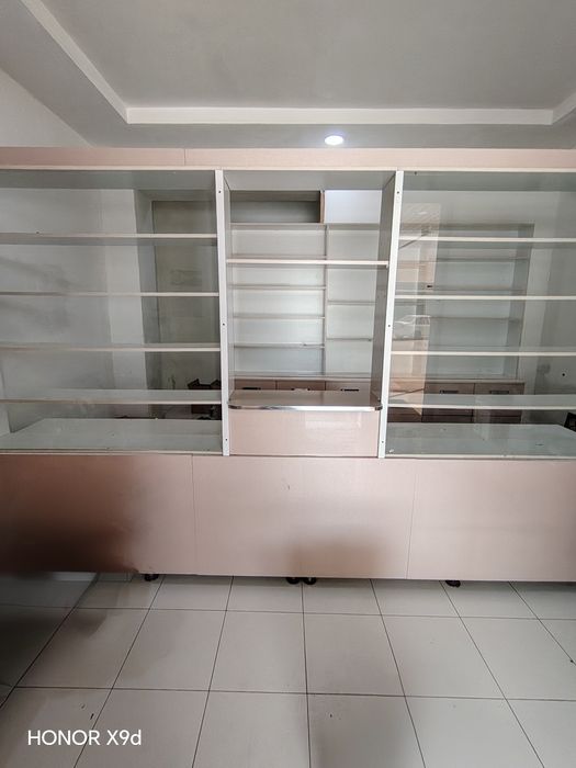 Mebel sotiladi Dokon va Apteka uchun