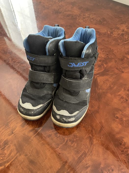 Продам детские  сапоги