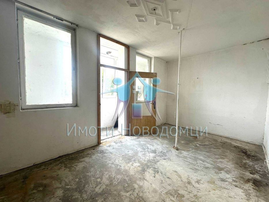 Продава се Тристаен апартамент в Шумен, Пазара - 93 кв.м за 1262 €/кв.м - Снимка #3