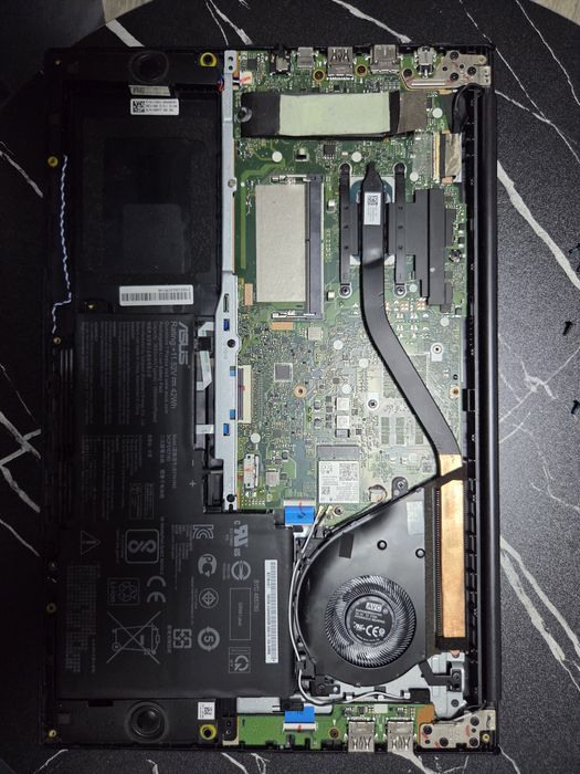 Dezmembrez laptop asus k513e