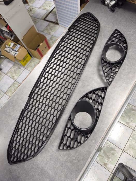 BMW E60 решотка туманки бампера