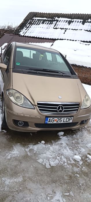 Vând Mercedes a 200