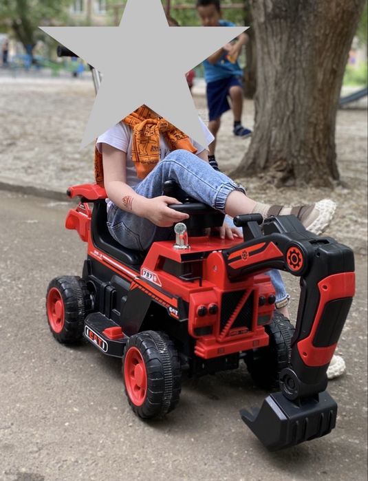 Детская машинка экскаватор