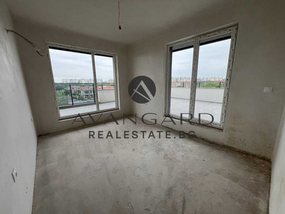 Продава се Тристаен апартамент в Пловдив, Остромила - 205 кв.м за 509 €/кв.м - Снимка #3