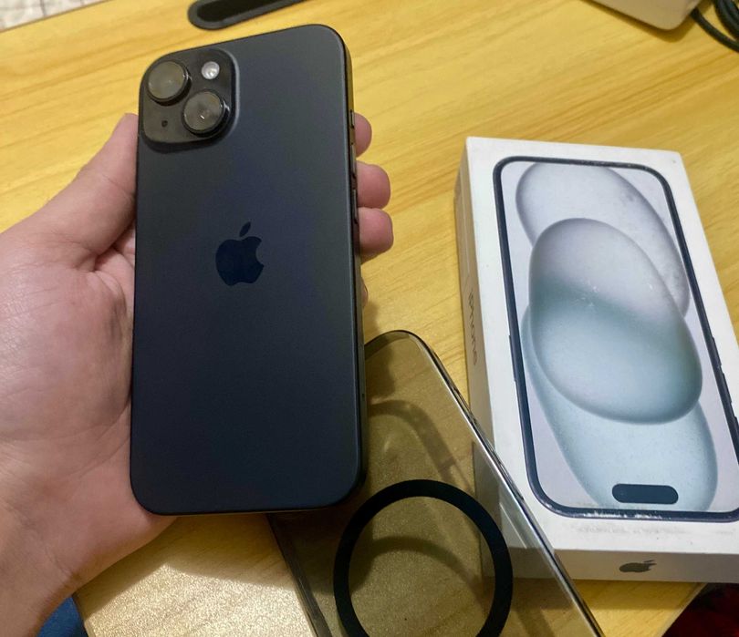 iPhone 15 - 128GB Black (Holati Yangidek)