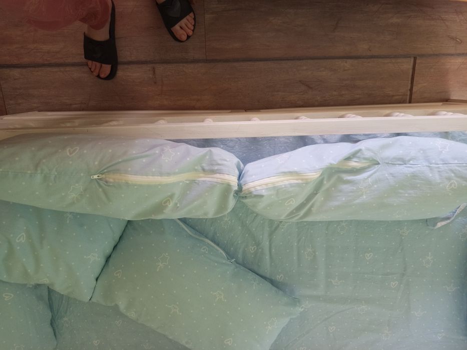 Обиколници за детска кушетка