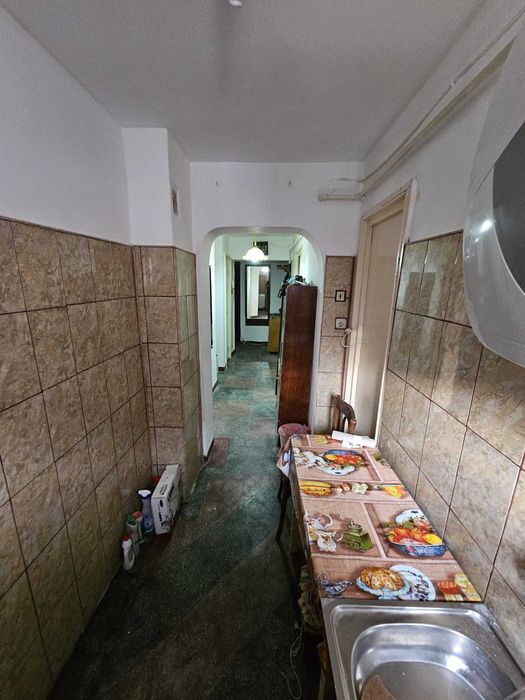 Vand apartament 3 camere in Ludus