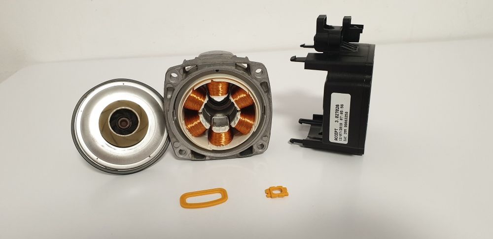 Pompa Grundfos UPM 3 S 15-60 ICHS Immergas Victrix , Exa , Omnia ,Tera