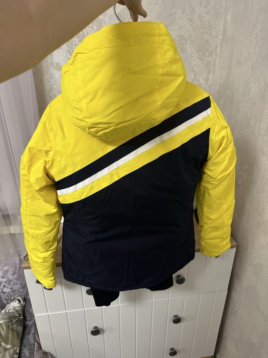 Горнолыжная куртка