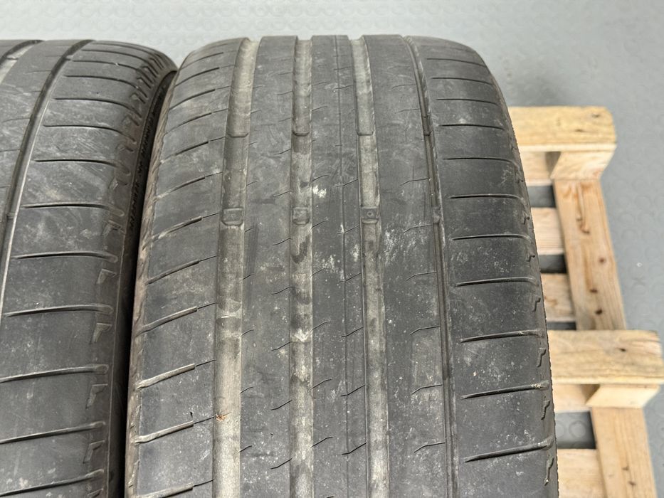 2бр. Летни Гуми С Борд 245/45R/19 -BRIDGESTONE- DOT:2823- 4.6мм. *50€ за 2бр.*