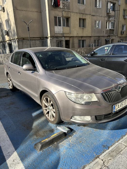 Шкода супърб 2.0TDI