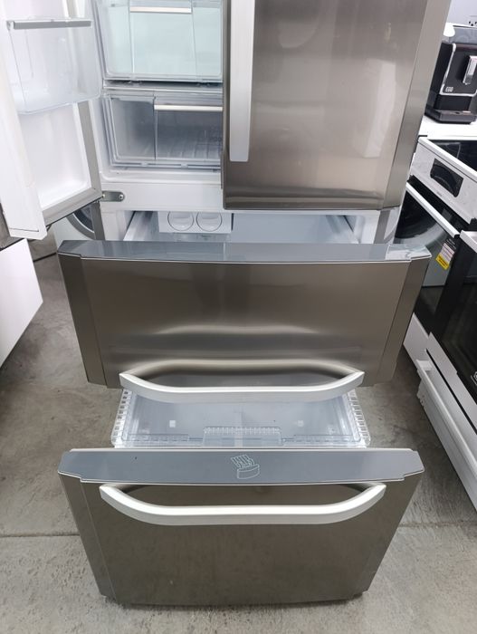 Хладилник и Фризер Bauknecht 70см No frost A++