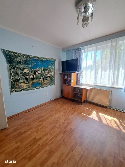 Apartament 2 camere, etajul 2, bld Decebal