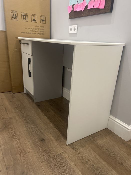 Продам письменный стол