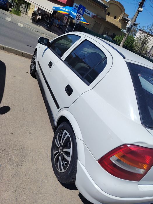 Vând Opel Asta G 2008