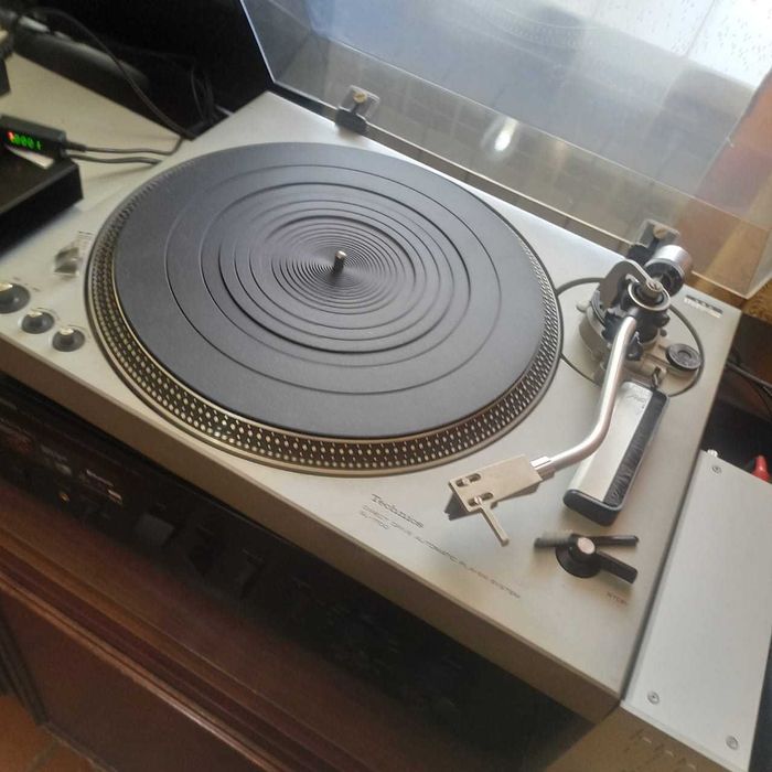 Technics SL-1700