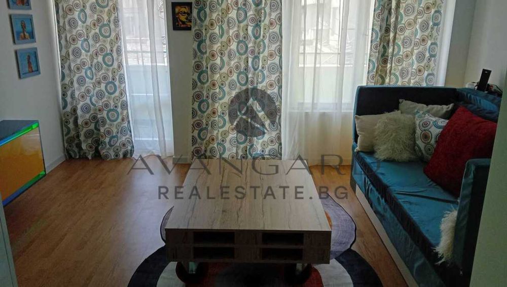 Продава се Едностаен апартамент в Пловдив, Център - 50 кв.м за 1612 €/кв.м - Снимка #2