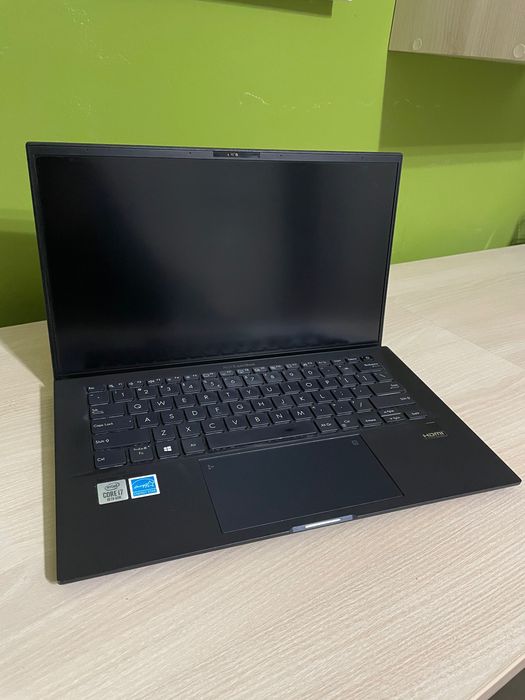 Laptop Asus Expertbook i7