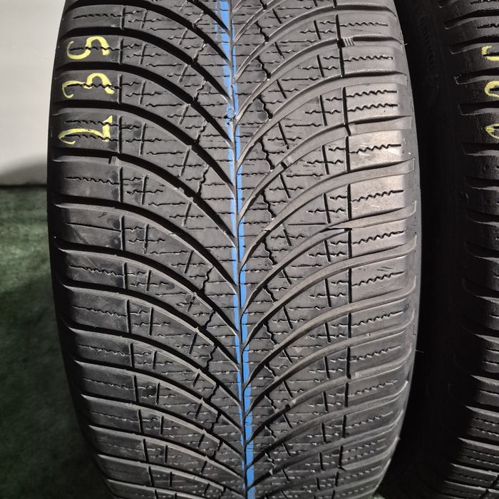 235 45 18 Goodyear 4 Seasons m+s
