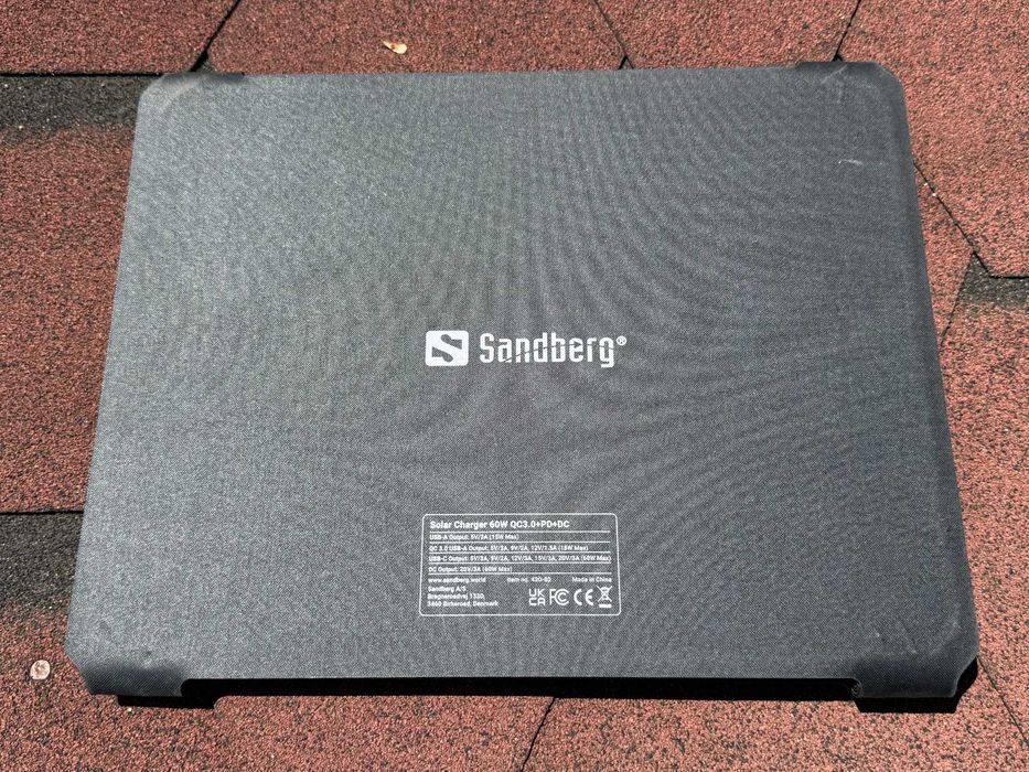 Продавам соларен панел Sandberg Solar Charger 60W, черен, SNB-420-80 - отлично състояние