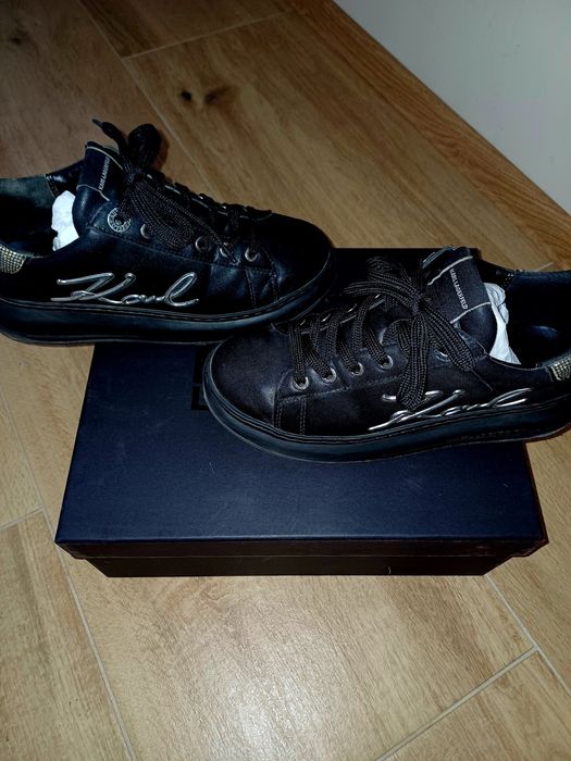 Karl Lagerfeld black