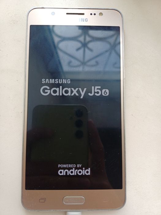 Продам телефоннн