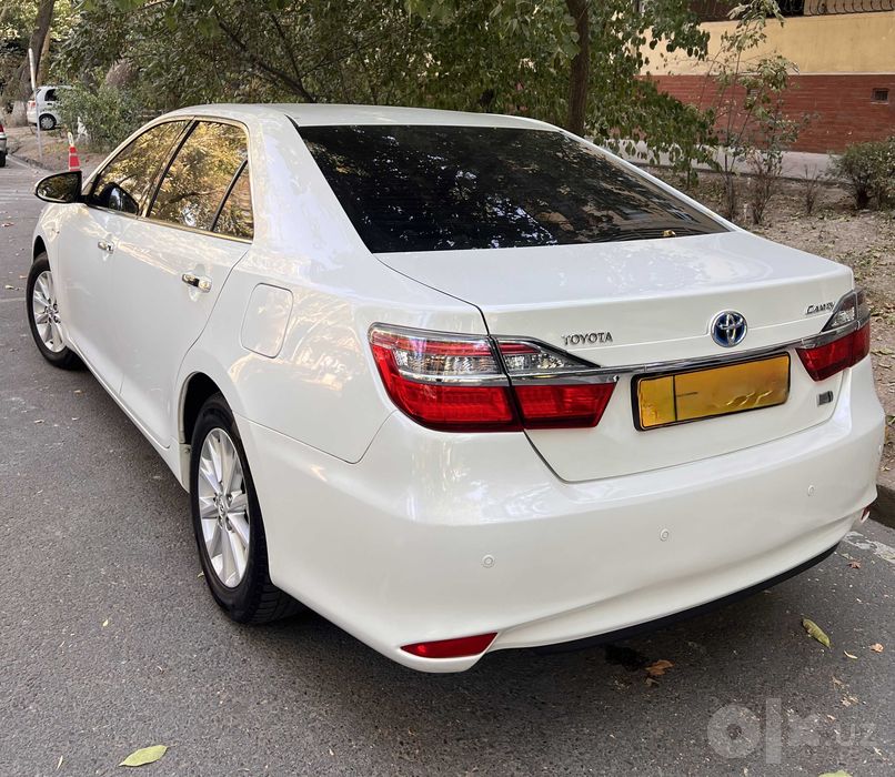 Продаётся Toyota Camry Hybrid, 2016 год