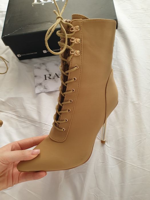 Botine Raid stil Kim Kardashian