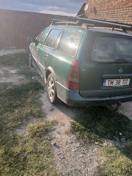 masina de vinzara opel astra