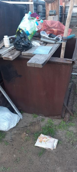 Продам мусорный бак