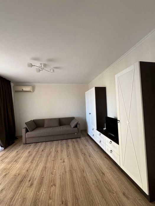 Дава се под наем Двустаен апартамент в София, Младост 4 - 72 кв.м за 475 € - Снимка #1